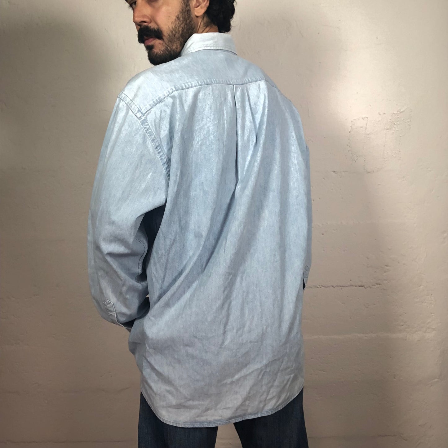 Vintage 90‘s Office Fit Light Blue Classy Button Up Longsleeve Shirt