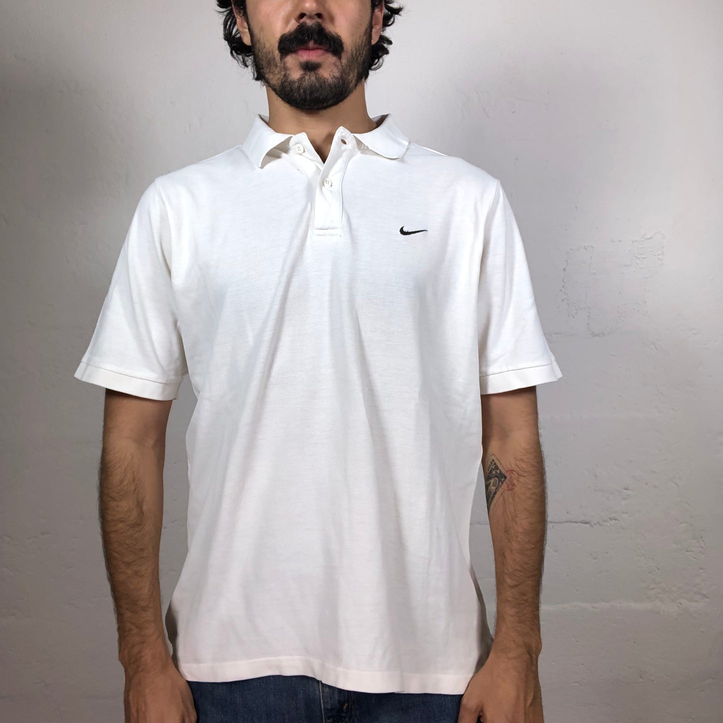 Vintage 90‘s Archive Nike Tennis Style White Polo T-Shirt with Black Logo Print (L)