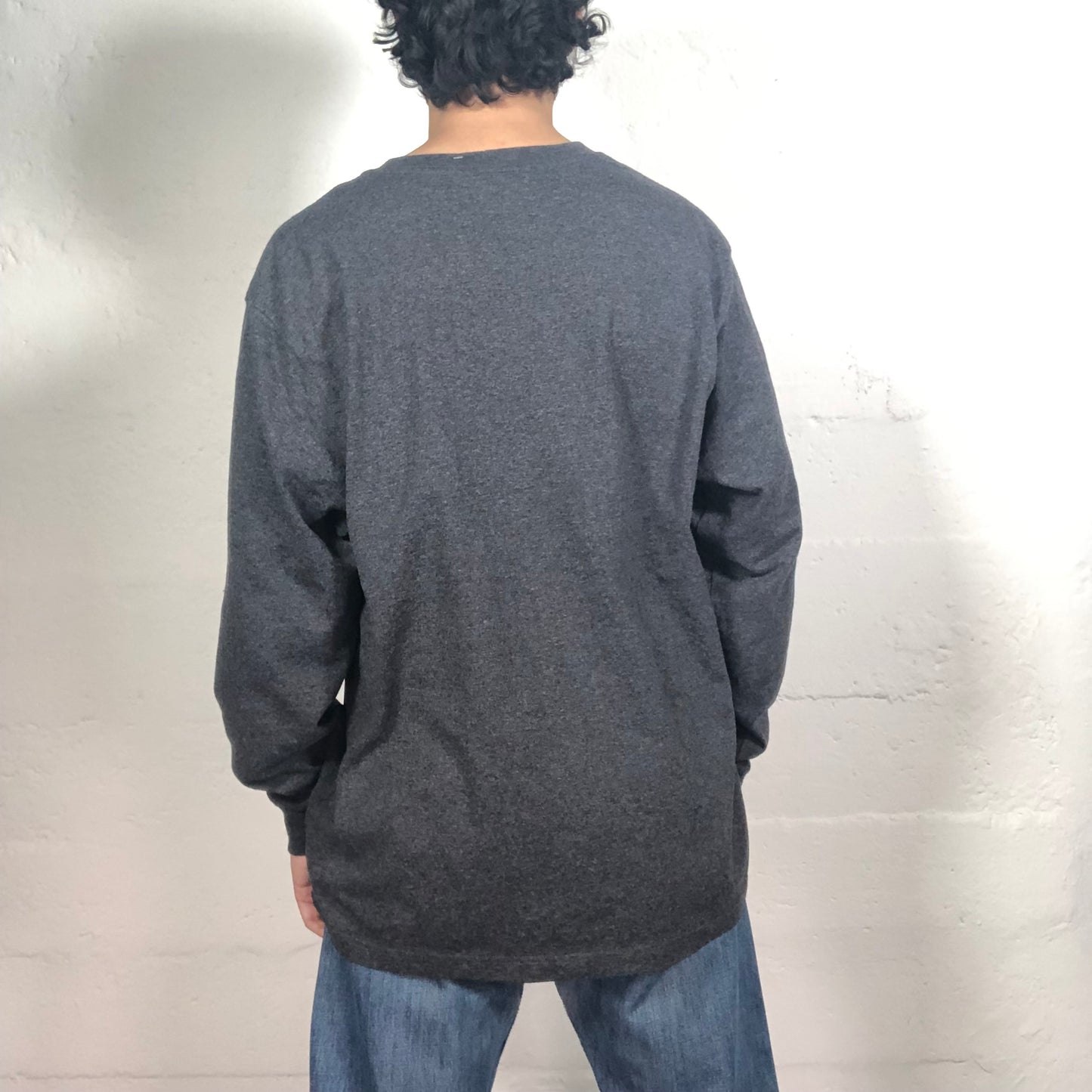 Vintage 90‘s Carhartt Dark Grey Longsleeve Top with Logo Embroidery