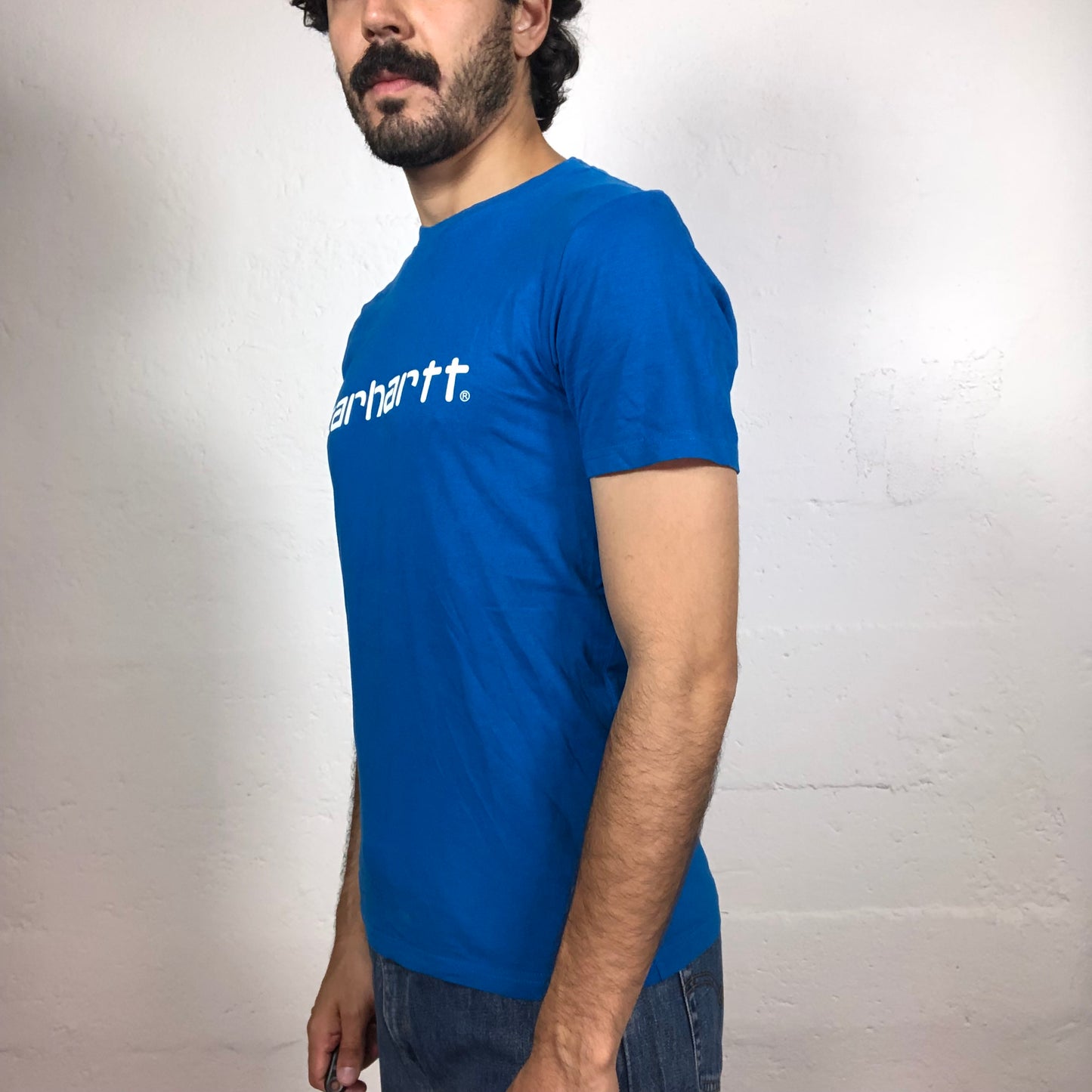 Vintage 90‘s Archive Carhartt Electric Blue T-Shirt with White Logo Print (S)